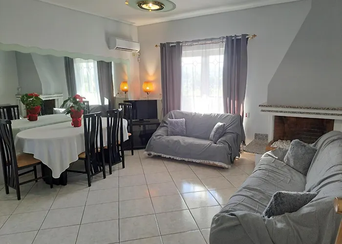Four Seasons Apartment